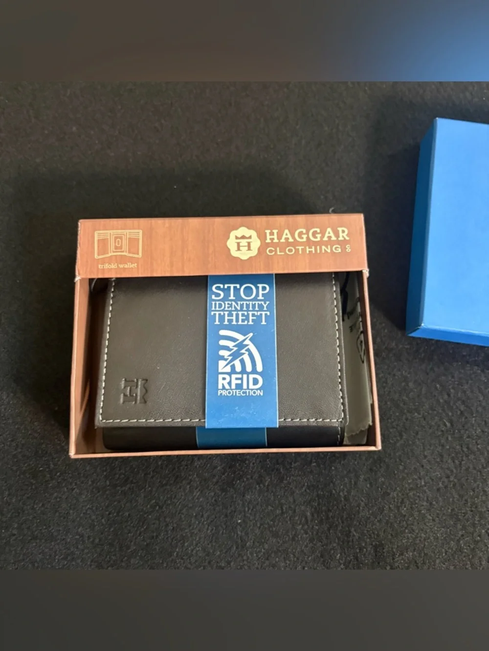 Haggar Clothing Brown Tri Fold Wallet Leather Men's RFID Protection Gift Box